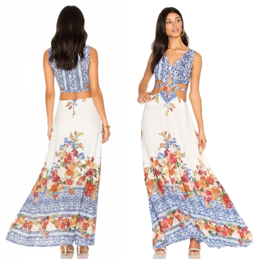 NWT NEW WITH TAGS FARM RIO CUTOUT MAXI DRESS MEDITERRANEAN FLORAL BLUE WHITE HOT